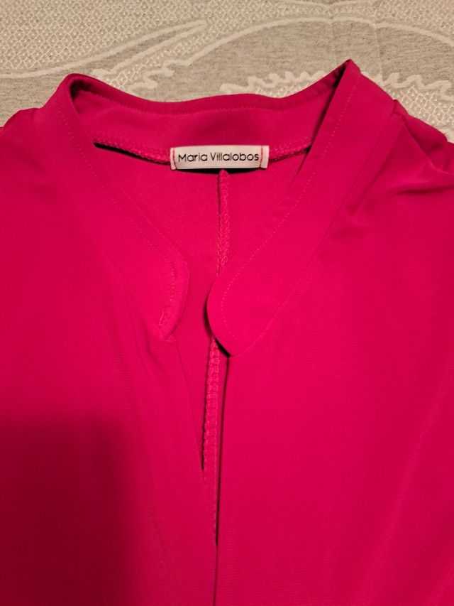 Preciosa Blusa Roja Maria Villalobos