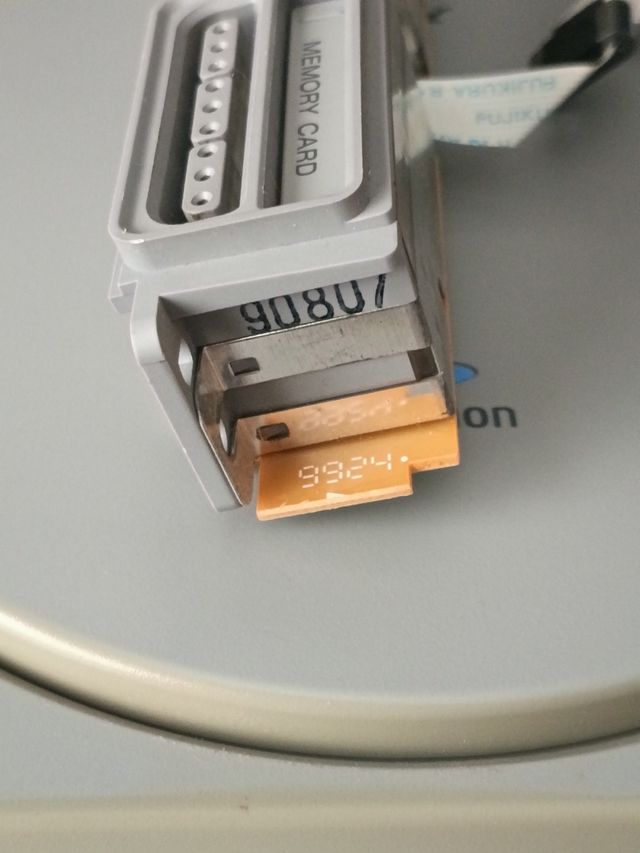 Placa de ligação do controlador/cartão de memória