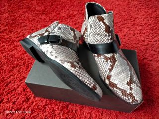 REBAJADOS¡¡¡¡.Botines de piel estampado multicolor