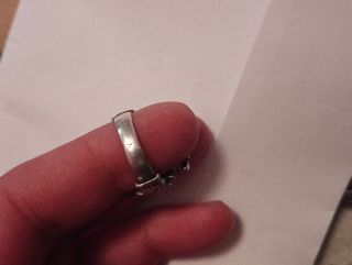 Anillo Isabelino Plata Amatista y Esmeralda Verde