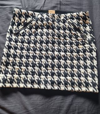 Minifalda pata gallo Zara