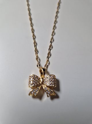 Cadena con Colgante de lazo c Zirconias