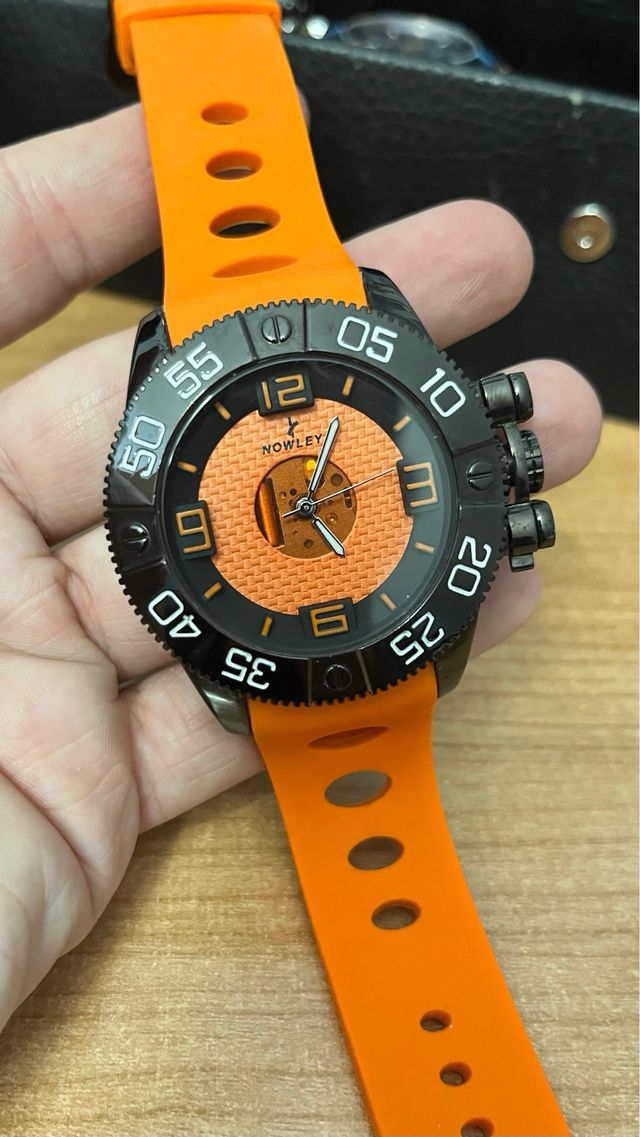 Reloj Nowley Naranja y negro