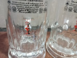 Lote jarras cerveza Damm Barcelona race