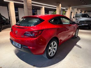 Opel Astra 2013 GTC