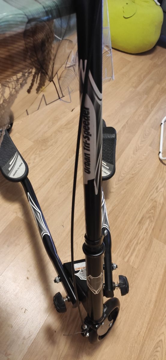 Patinete de 3 ruedas como nuevo
por solo 45€