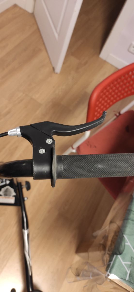 Patinete de 3 ruedas como nuevo
por solo 45€