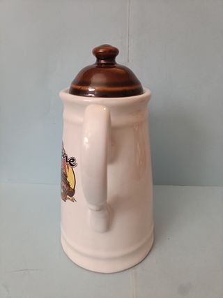 Tetera de cerámica vintage