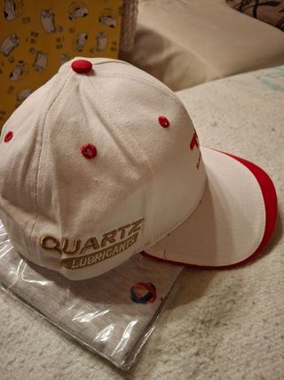 Camiseta y Gorra de regalo.