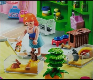 PLAYMOBIL 9078 PASEO COMERCIAL CON 3 TIENDAS
