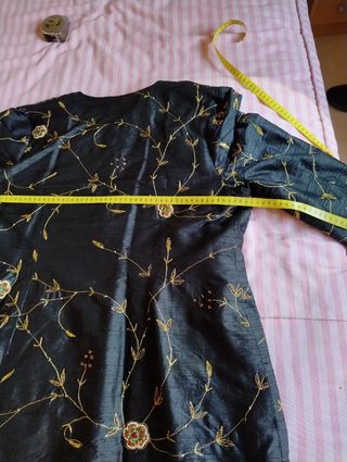 Chaqueta de fiesta con pedrería 