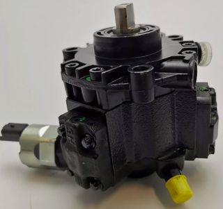 Bomba Volvo C70 II 2.0 D 542 2008-2009 100kW