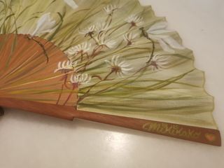 Abanico pintado a mano