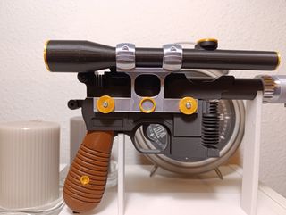 BLASTER DL-44 EDICION DELUXE  HAN SOLO STAR WARS