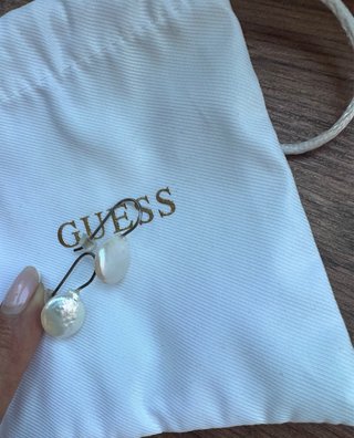 Pendientes Guess