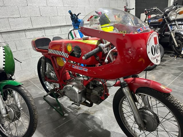 Moto Rumi 125 Racebike años 60