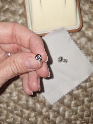 Pendientes de diamantes con oro blanco 