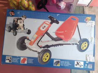 Auto, macchina a pedali