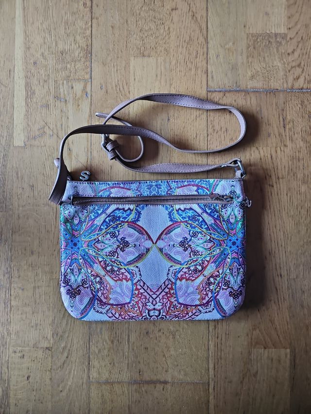 Bolso Desigual.