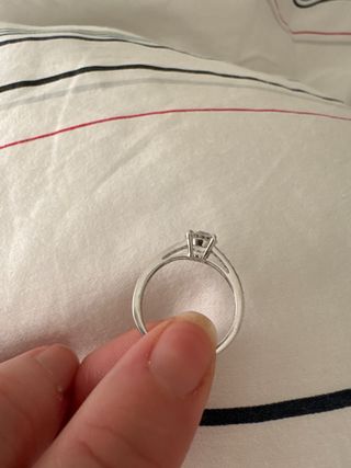 Anillo solitario Swarovski