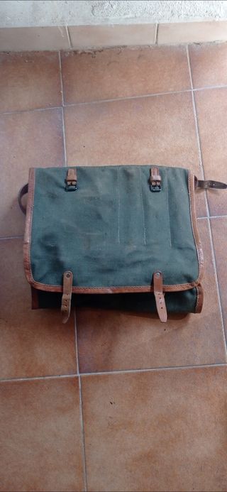 Útiles de limpieza arma y militaría.