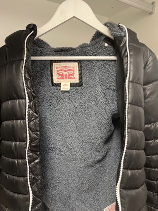 Cazadora Levis.164 cm. 14 años.