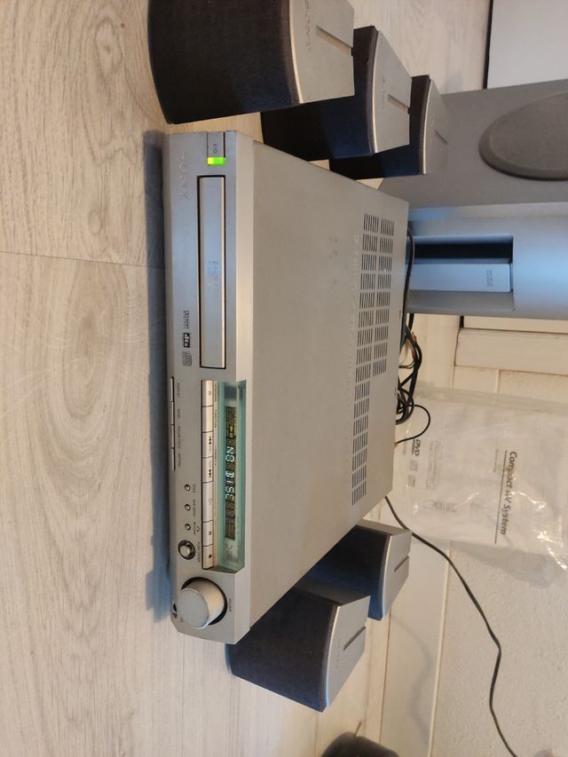 Sony reproductor DVD home cinema DAV S300