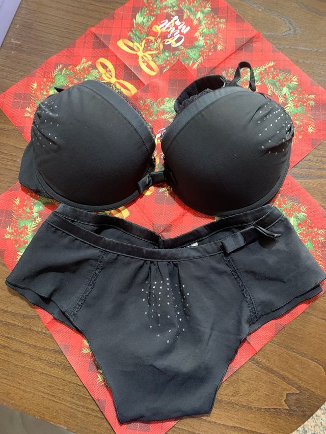 Intimo completo nero elegante