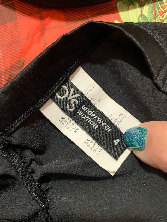 Intimo completo nero elegante