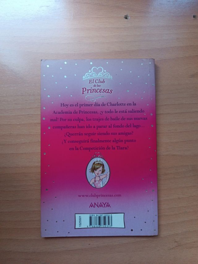 La Princesa Charlotte y el baile de aniversario (El Club De Las Princesas / The Tiara Club) (Spanish Edition)