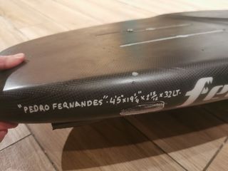 Surf foil board prone carbon