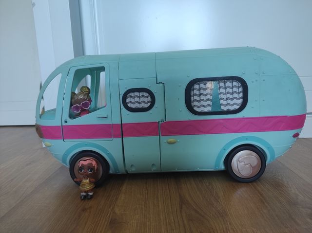 Caravana LOL Surprise +2 muñecas LOL