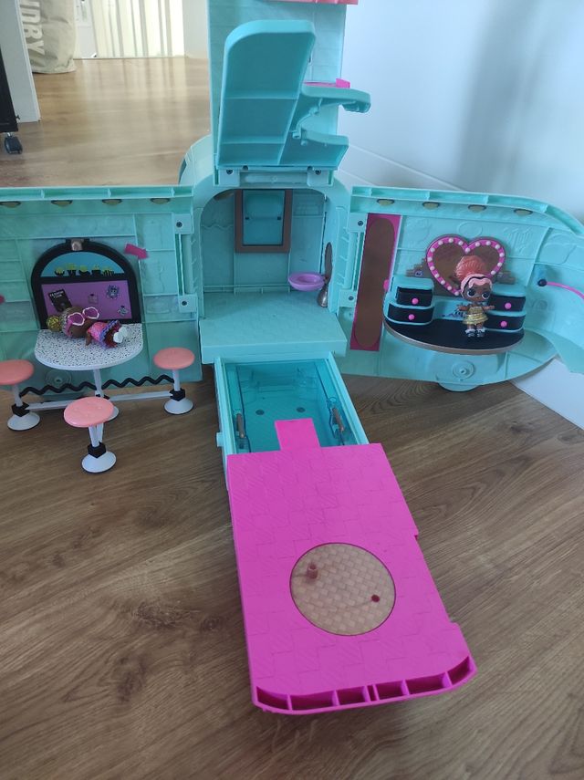 Caravana LOL Surprise +2 muñecas LOL