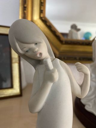 Figura Lladro Niña Ye Ye