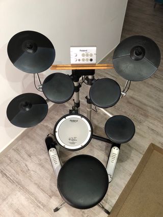 Batteria elettronica Roland HD-1, Vdrums compatta