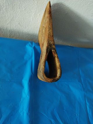 Hacha, Azada y pico antiguo