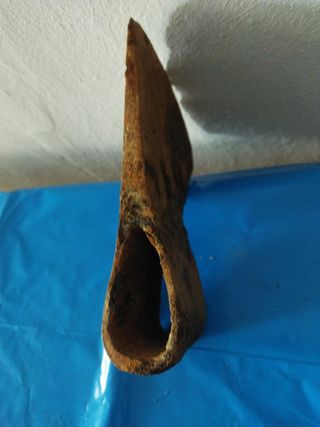 Hacha, Azada y pico antiguo