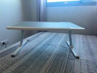 Mesa de cama 
