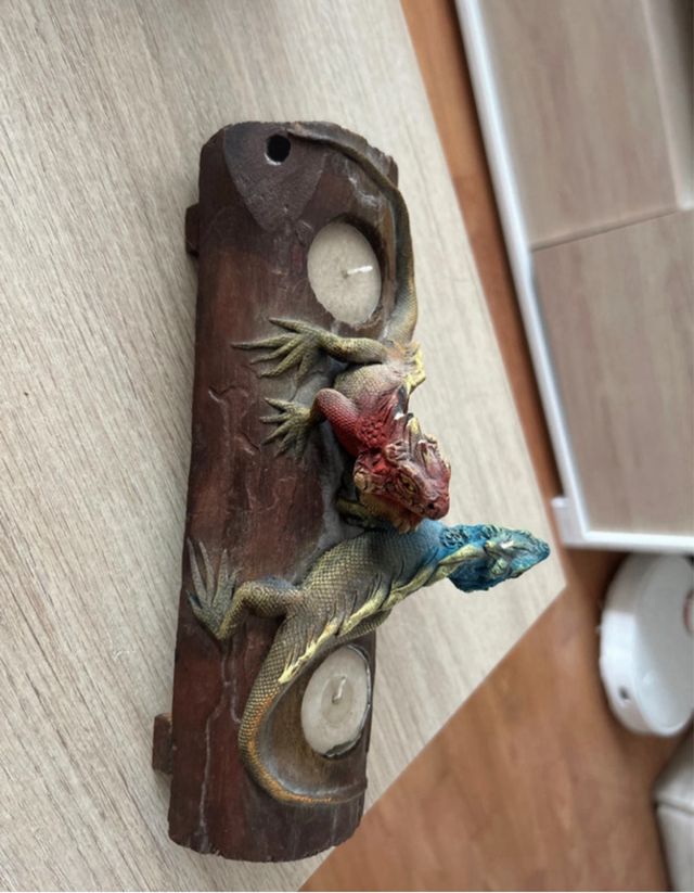 Portavelas madera Camaleón