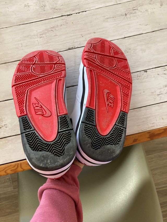 Nike flight legacy 44