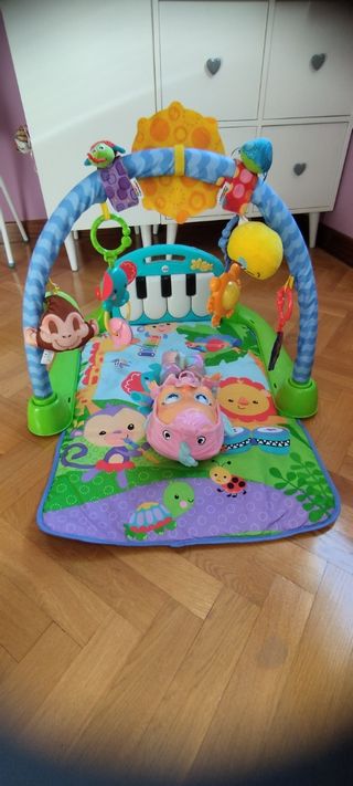 Gimnasio musical bebé Fisher Price