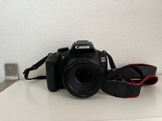 Camara Canon 1300D + objetivo 50mm