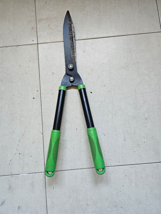 Tijeras de podar nuevas