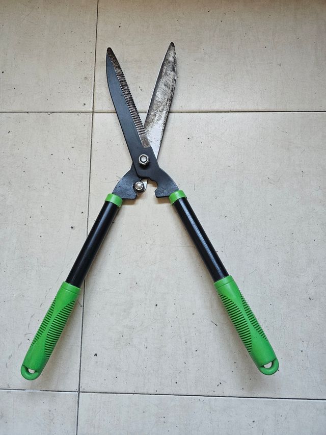 Tijeras de podar nuevas