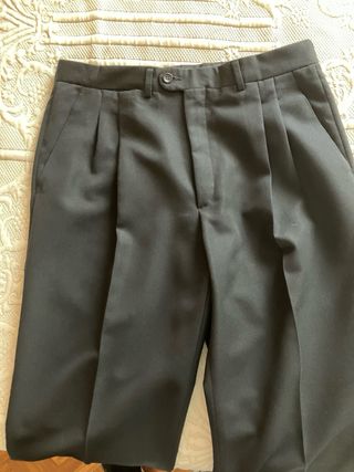 Traje smoking fin de año Zara hombre con camisa