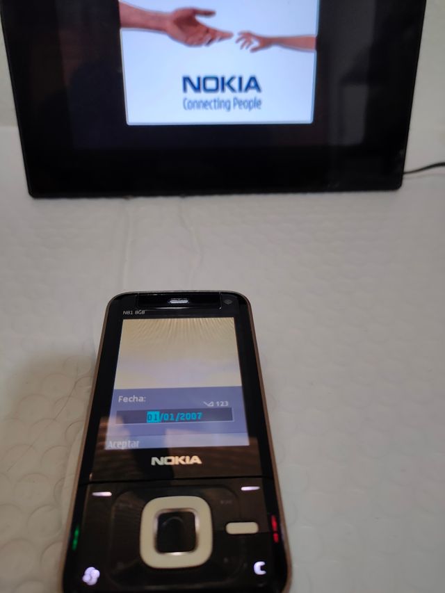 Nokia n81 libre