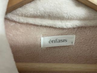 Batin sin estrenar marca Enfasis