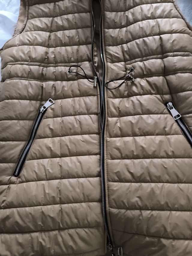 Chaleco beige mujer larga go