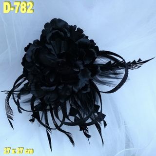 Tocado Fiesta en Negro con Flores 