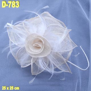 Tocado Fiesta en Beige con Flores 